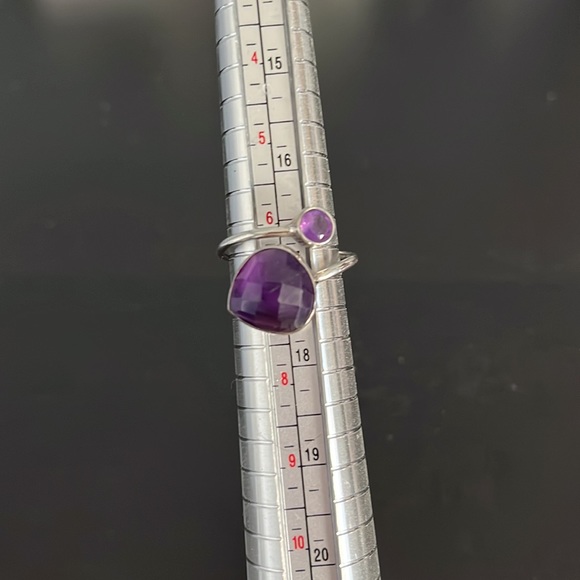.925 sterling silver and amethyst ring - Picture 4 of 5